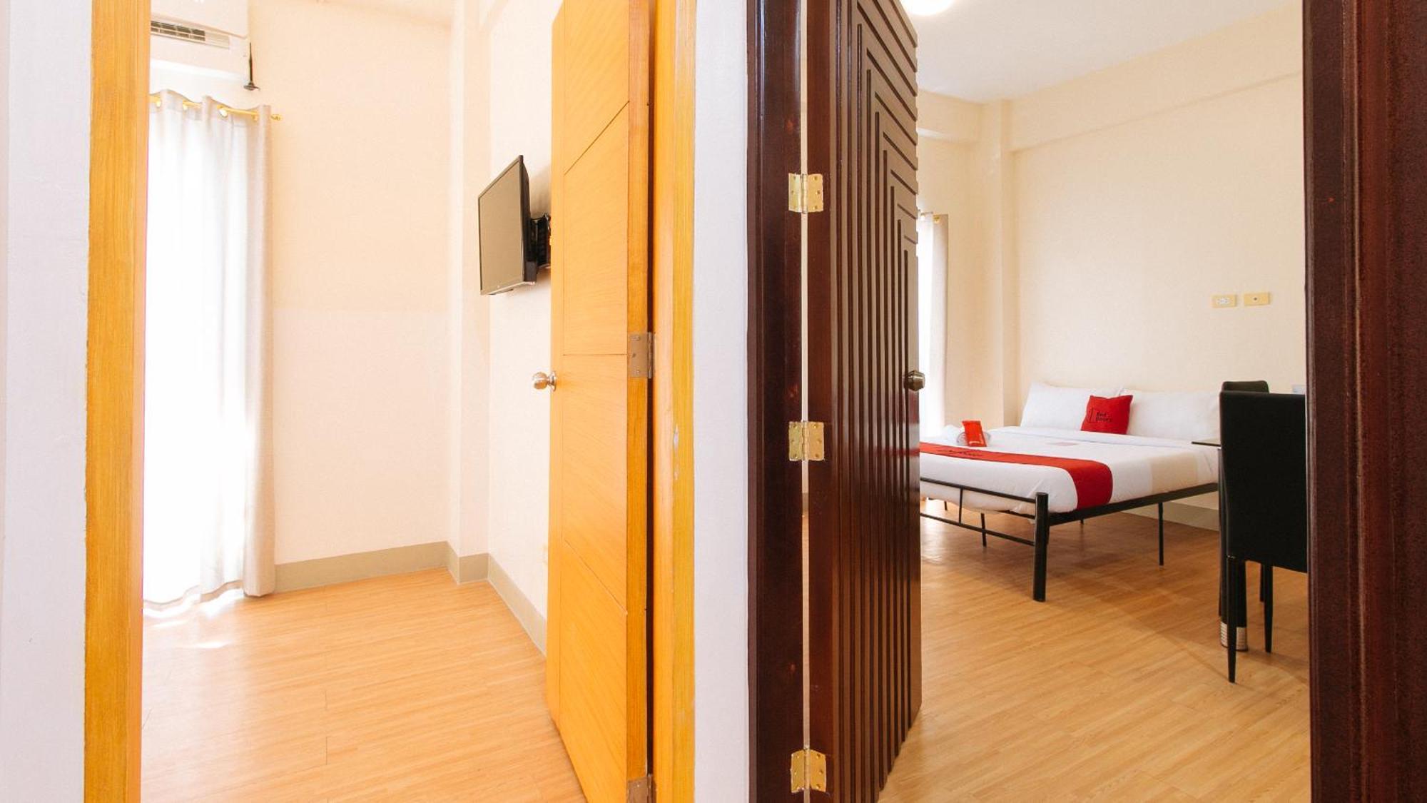 Reddoorz Plus At Alpina Heights Paranaque Paranaque City Екстер'єр фото
