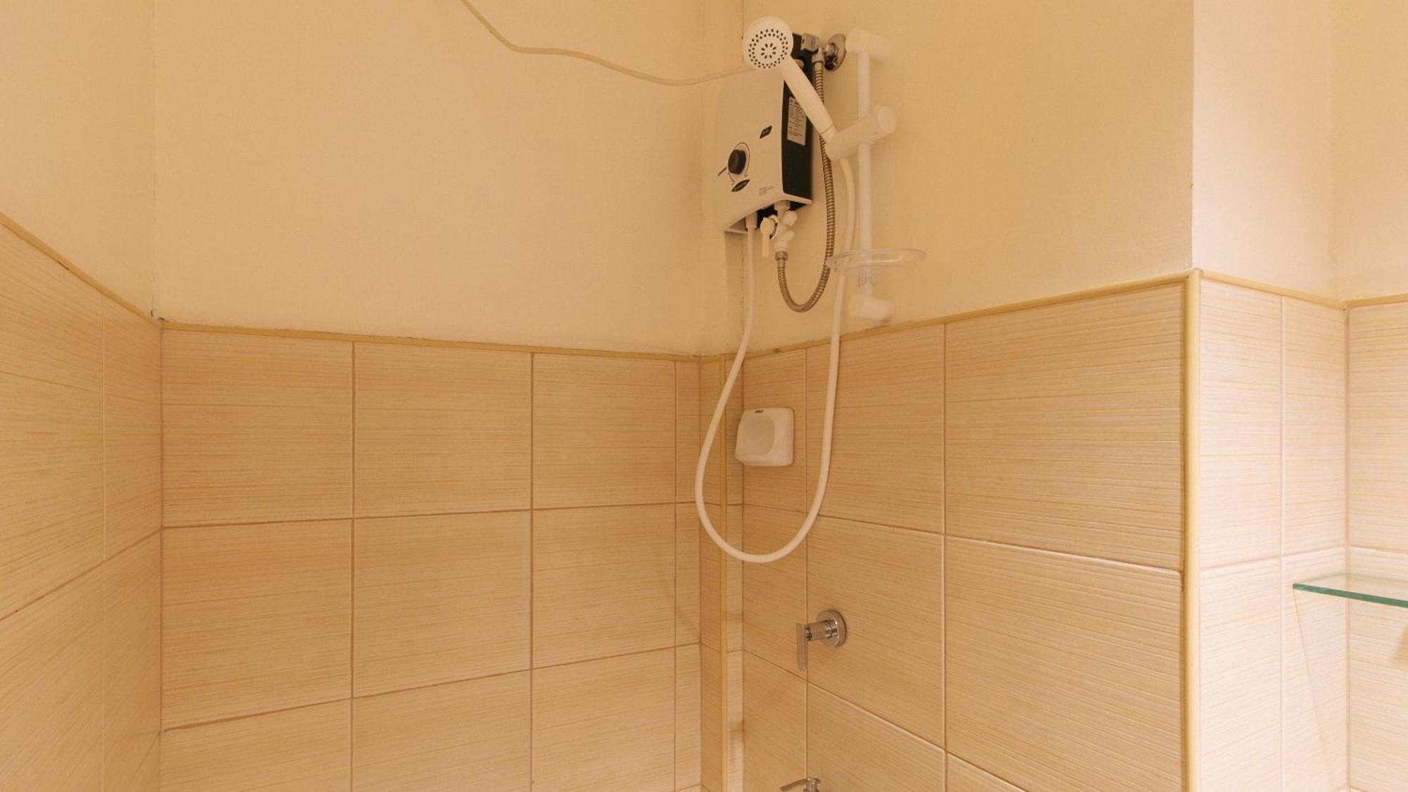 Reddoorz Plus At Alpina Heights Paranaque Paranaque City Екстер'єр фото
