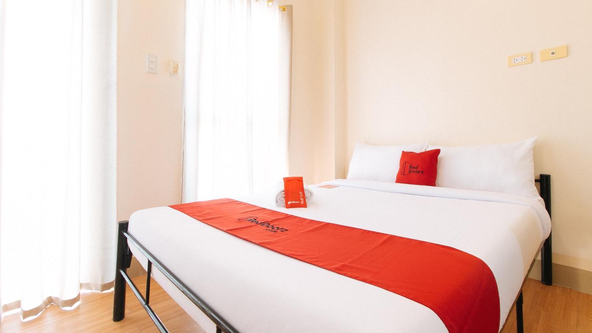 Reddoorz Plus At Alpina Heights Paranaque Paranaque City Екстер'єр фото