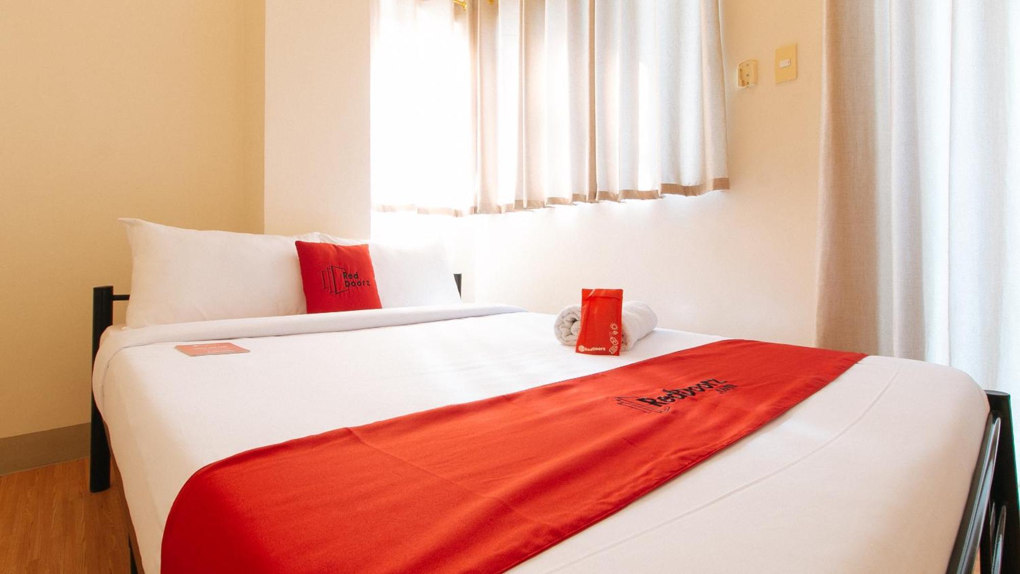 Reddoorz Plus At Alpina Heights Paranaque Paranaque City Екстер'єр фото