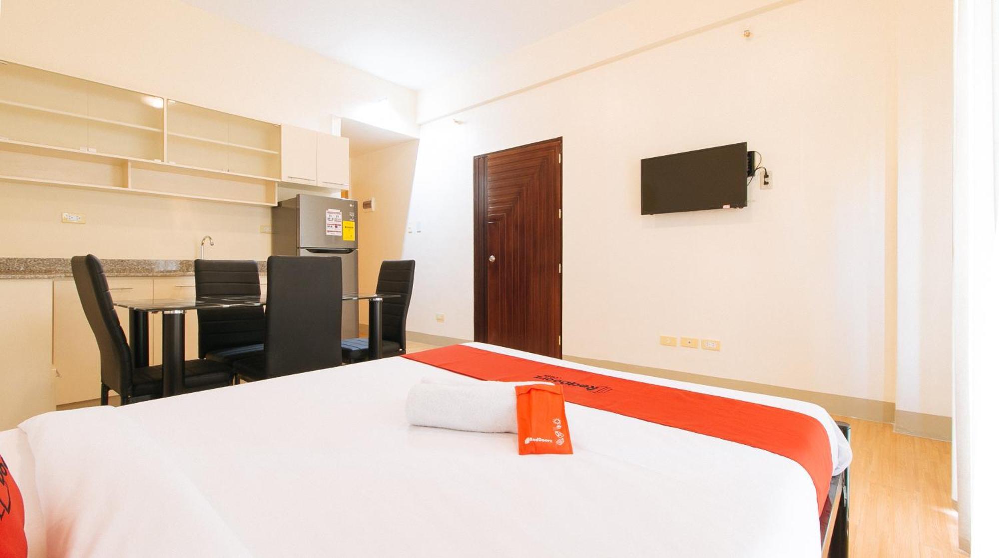 Reddoorz Plus At Alpina Heights Paranaque Paranaque City Екстер'єр фото