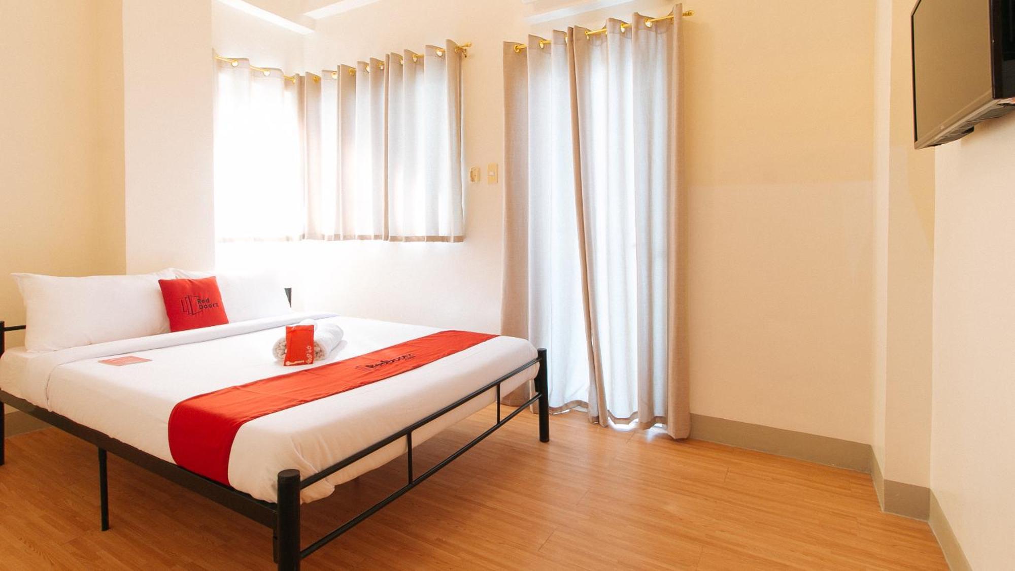 Reddoorz Plus At Alpina Heights Paranaque Paranaque City Екстер'єр фото