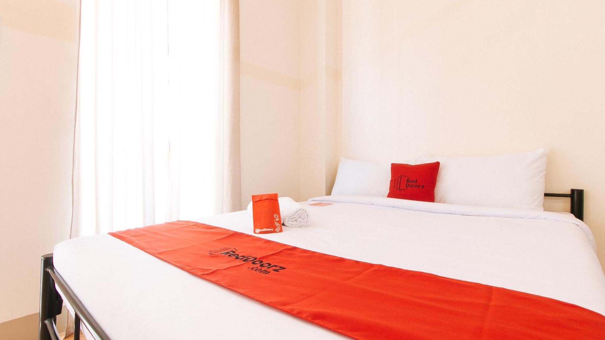 Reddoorz Plus At Alpina Heights Paranaque Paranaque City Екстер'єр фото