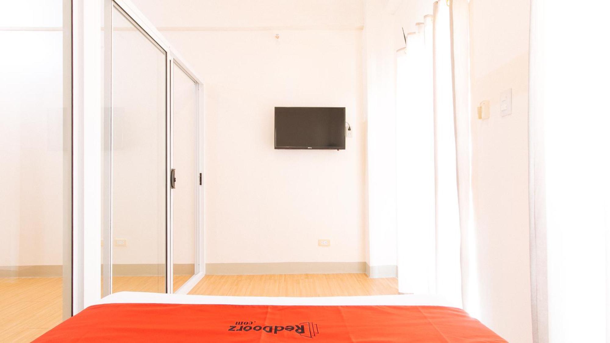 Reddoorz Plus At Alpina Heights Paranaque Paranaque City Екстер'єр фото